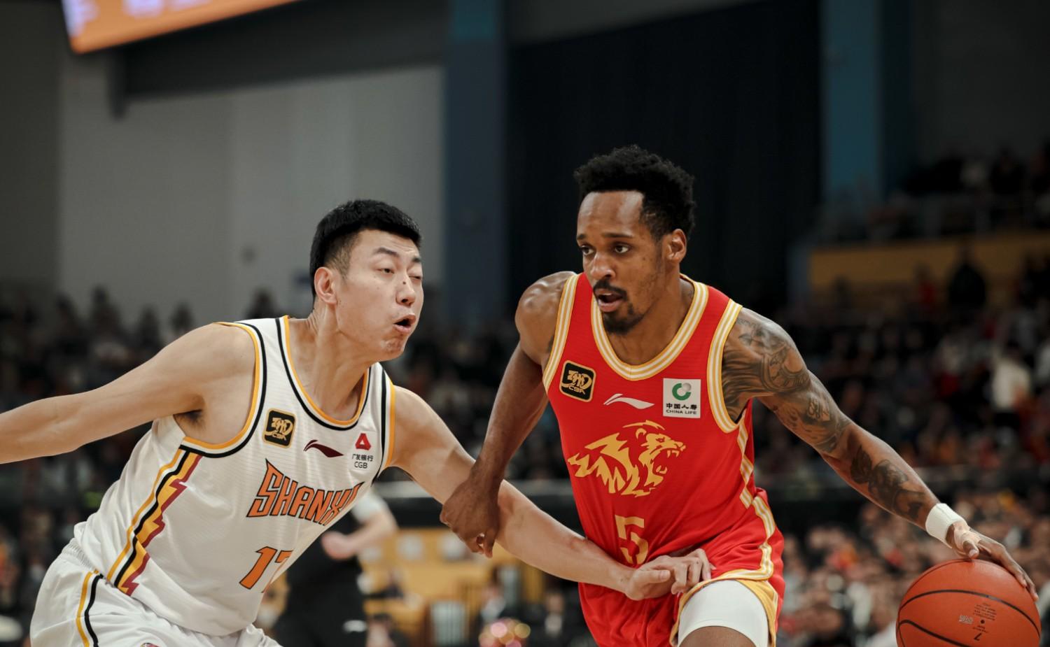 九游电脑版下载-广厦男篮训练开放日；转会期刷新队史纪录引欢呼；CBA常规赛在即；赛程密集仍需轮换的简单介绍