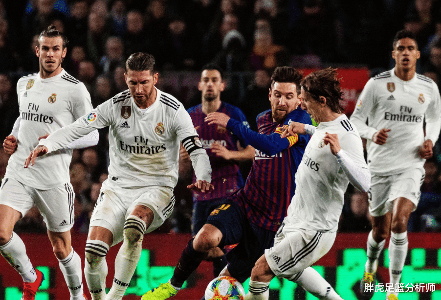 九游电脑版-包含集结日突围战来临，斯图加特围绕国王杯队长鼓劲，底气十足，赛季目标并未改变的词条