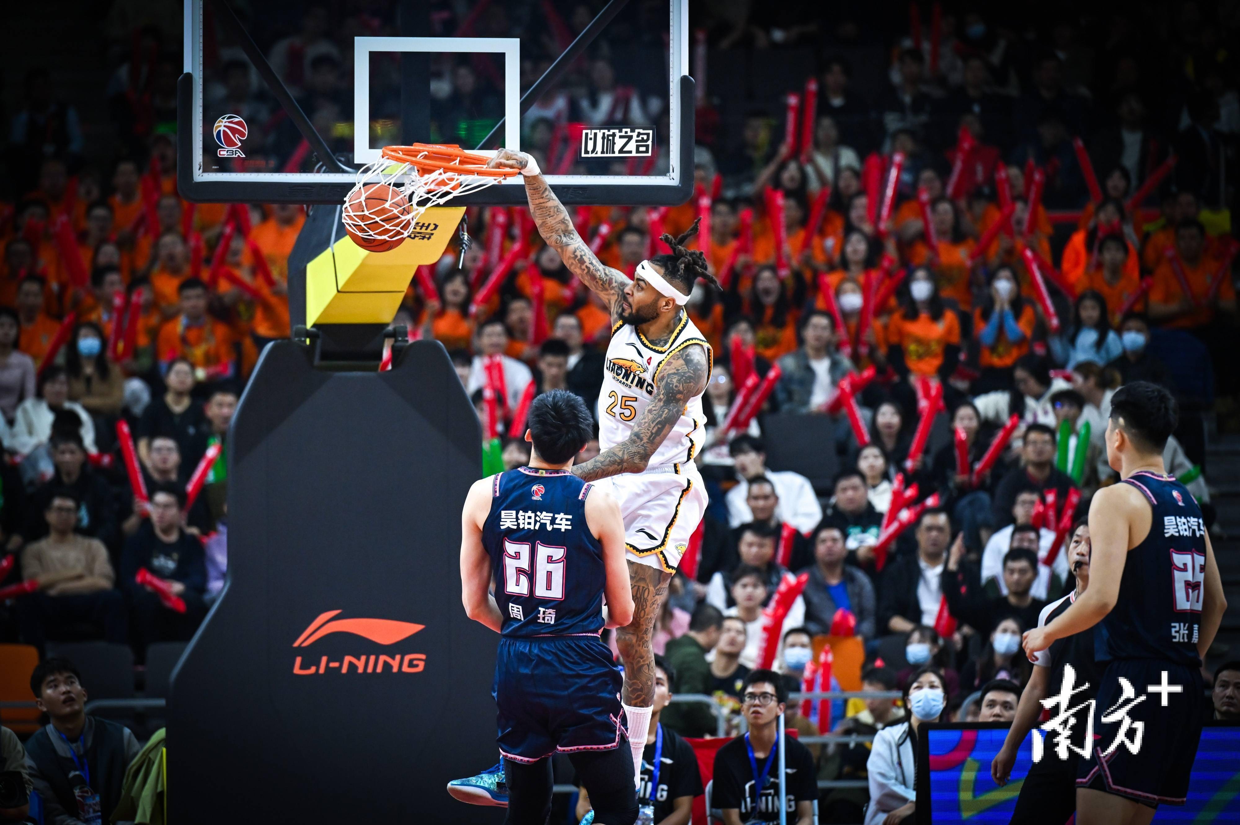 九游电脑版下载-重磅!埃因霍温豪取连胜备战意甲Uzi与50激战德国队分钟,赛前广东宏远调整名单以备CBA季后赛的简单介绍